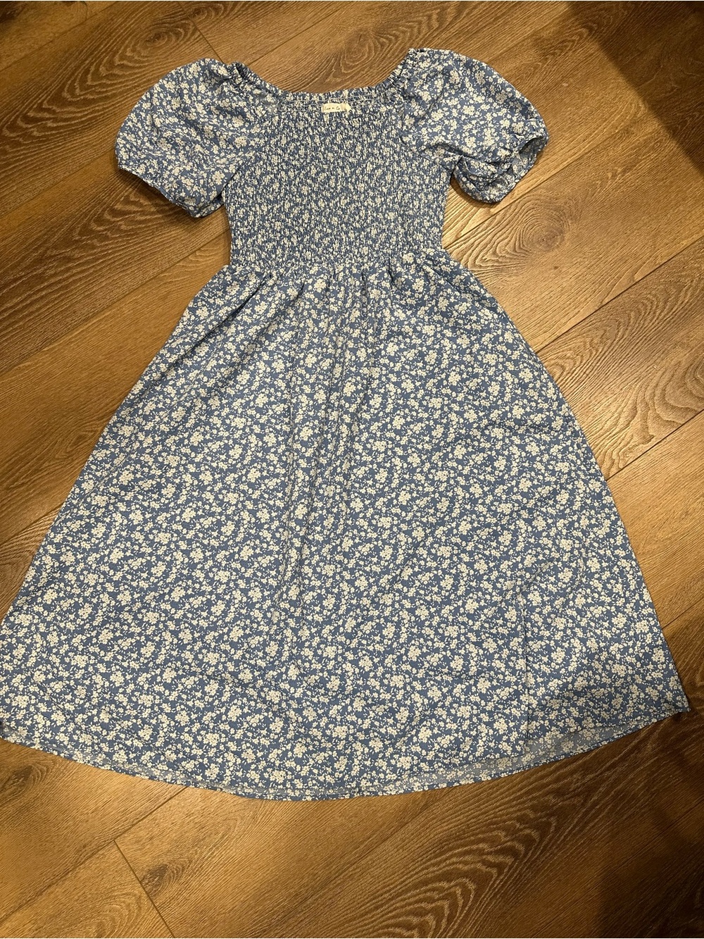 Ditzy floral puff sleeve shirred bodice midi dress sz L Prairiecore farmhouse